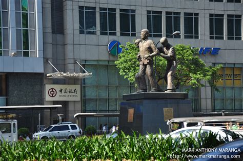 Ninoy Aquino Monument in Makati - Philippines Tour Guide