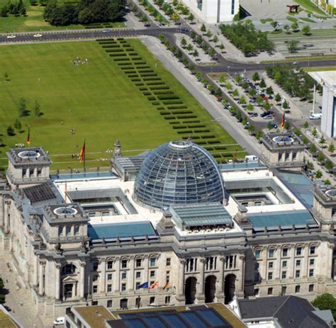 Der Reichstag und seine Kuppel - Bilder & Fotos - WELT