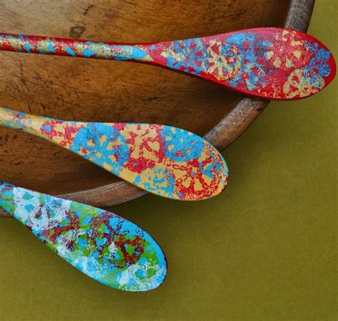 Art with Kids: Painted Wooden Spoons