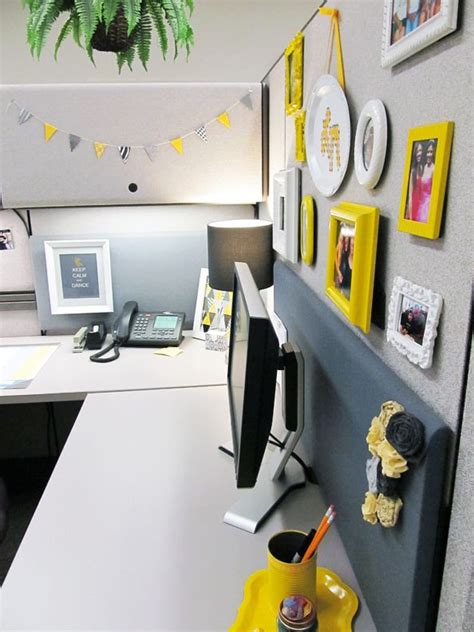 Stylish Cubicle? Yes it's possible | Cubicle, Personality and Work stations