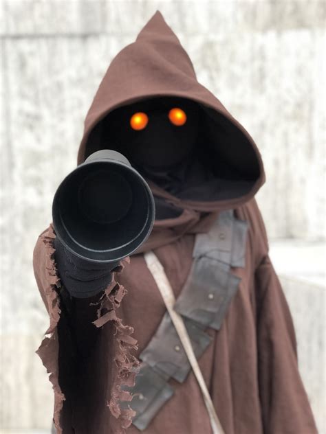 Costuming a Jawa from Star Wars – Red Shoes. Red Wine.