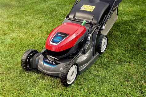 Honda has added a new cordless, self-propelled mower to its premium HRX series