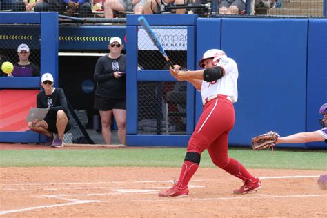 WCWS Photo Gallery: Oklahoma 13, Northwestern 2 - Sports Illustrated ...