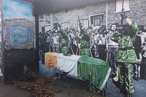 IRA Troubles Conflict Private Tour including Murals and Political Analysis Belfast