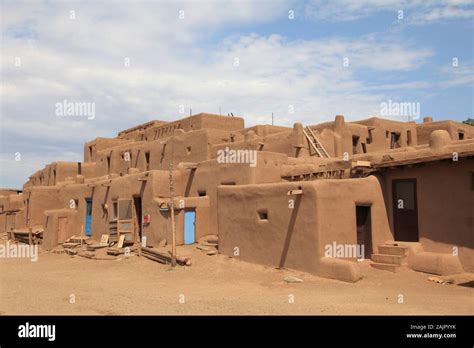 Taos Pueblo, UNESCO World Heritage Site, Taos, New Mexico, USA Stock ...