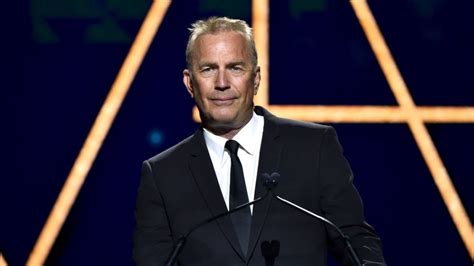 Kevin Costner Wins Best Actor Golden Globe for 'Yellowstone' Role After ...