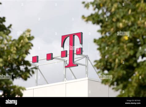 Magenta logo on top of Deutsche Telekom headquarters, Bonn, Germany Stock Photo - Alamy