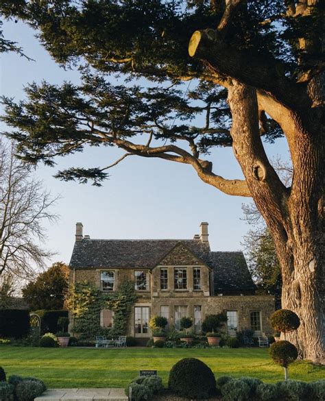 7th-century cottages and refined rooms are dotted throughout Southrop ...