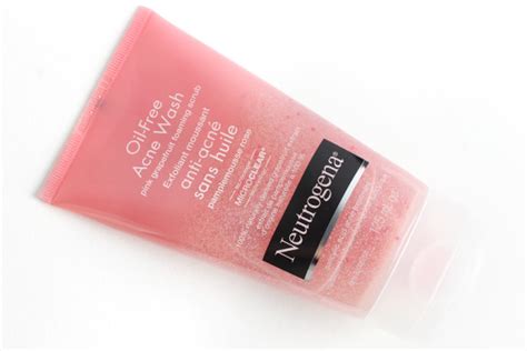 theNotice - Neutrogena Pink Grapefruit Oil-Free Acne Scrub | Skincare scents you can't resist ...