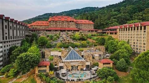 10 Best Resorts in North Carolina [2024]