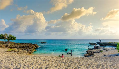 10 Best Beaches in Grand Cayman | Celebrity Cruises