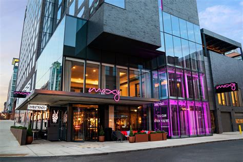 Moxy Hotel – Granville McAnear Lighting Design