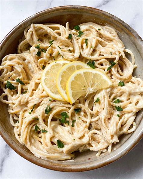 Esitellä 49+ imagen vegan white pasta sauce - abzlocal fi