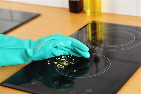 How to Clean a Ceramic, Electric, Glass Hob - Guide with Images | Cleanipedia UK