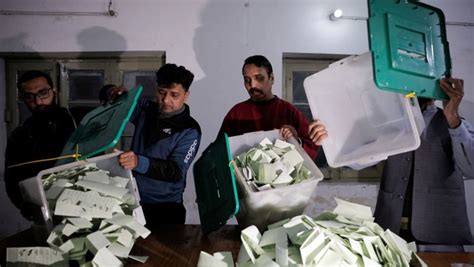 With over half the seats counted, Imran Khan's supporters lead in Pakistan polls - CNA