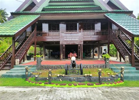 Museum Nekara : Penuh Peninggalan Sejarah Selayar Bekas Belanda, Cina ...