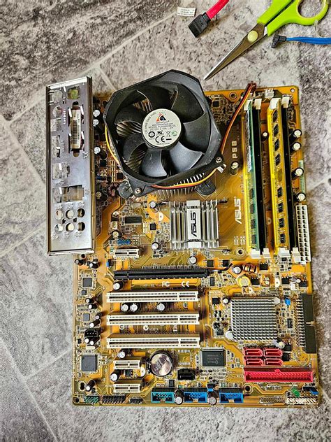 ASUS P5B +Q6600 4 mag+ 8GB RAM - Motherboards - Budapest, Hungary | Facebook Marketplace