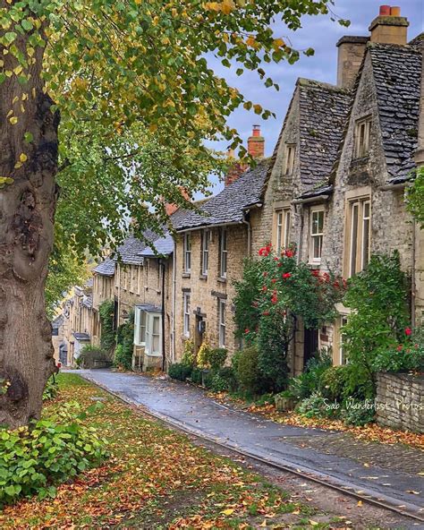 Autumn in Burford in the Oxfordshire Cotswolds🍂🍃🧡🇬🇧 Have a great ...