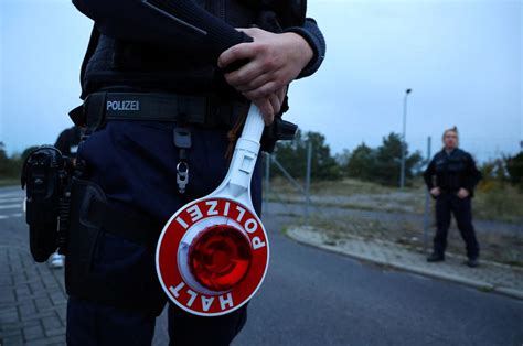 The German Bundestag approves toughening the immigration law that allows speeding up ...