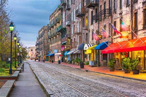 Where to Stay in Savannah: The BEST Hotels & Areas