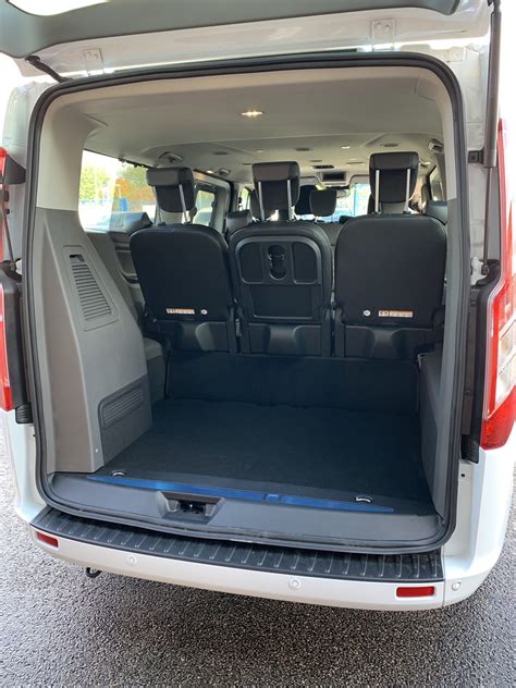 Ford Transit Custom Tourneo (9-Seater) - Rentruck