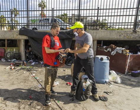 Advocates trek underground to reach homeless in Las Vegas tunnels | Local Las Vegas | Local