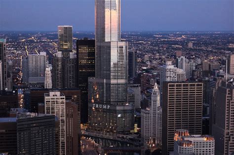 Trump Tower Chicago - byblogmy