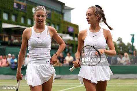 Hannah Klugman of Great Britain and partner Isabelle Lacy of Great... News Photo - Getty Images