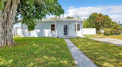 15940 W Bunche Park School D, Miami, FL 33054 | MLS# H894018 | Redfin