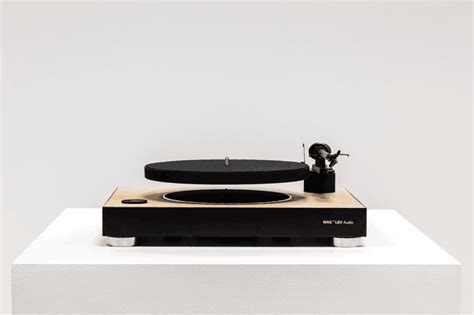 The World's First Magnetically Floating Turntable! Pretty Dope...