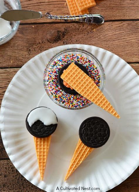 Easy Ice Cream Cone Cookies