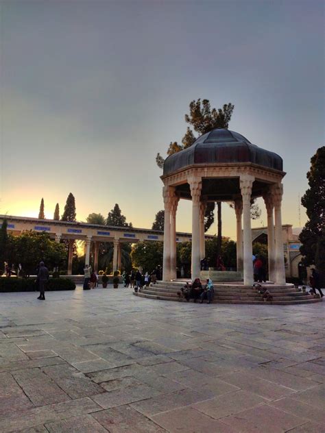 Tomb Of Hafez - Epiciran