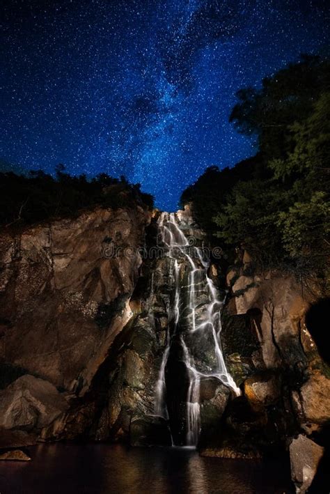 Waterfall at night stock image. Image of milkyway, drops - 90629741