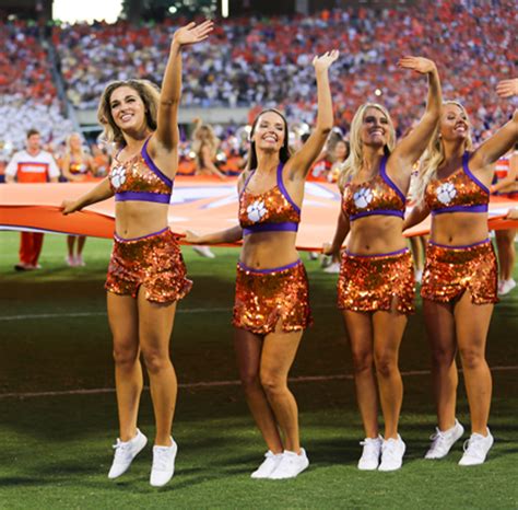 Clemson Cheerleaders 2022