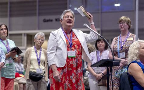 Female pastors ousted from the Southern Baptist Convention - Feminist ...