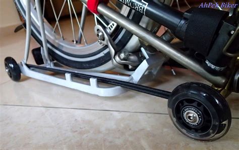 AhPek Biker - Old Dog Rides Again: Brompton Accessories #17 : ABEC-7 Brompton Easy Wheels