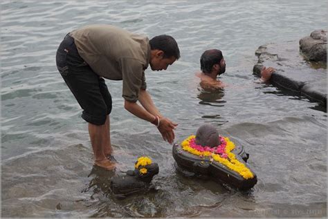 A river and decorated Shiva linga pooja, Hindu rituals - Lingam - Wikipedia | Shiva linga, Hindu ...