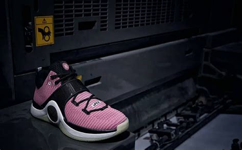 way of wade 6 size magazine - WearTesters