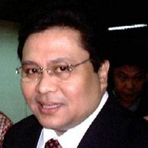 Jinggoy Estrada - Age, Family, Bio | Famous Birthdays