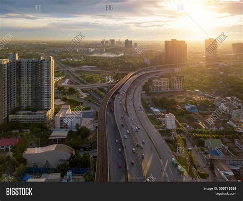 Aerial View Cars Image & Photo (Free Trial) | Bigstock