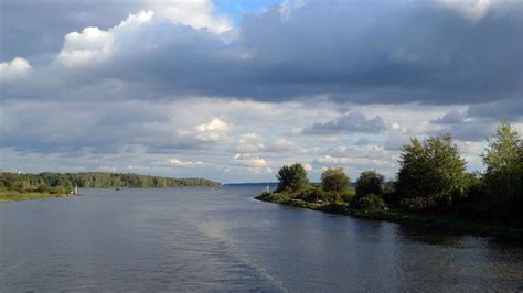 √ Narmada River Rift Valley In India