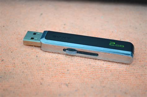 Thumb Drive Free Stock Photo - Public Domain Pictures