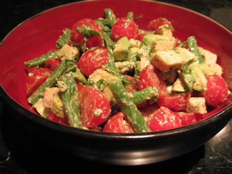 Tomato and green bean salad: a recipe | Yankee Kitchen Ninja