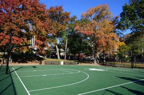 St. James Park : NYC Parks