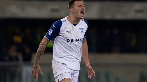 Arsenal close in on cut price Milinkovic-Savic transfer as ex-Man Utd ...