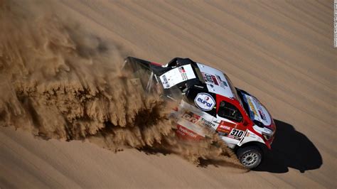 Fernando Alonso Dakar Rally crash: Former Formula One champion rolls ...