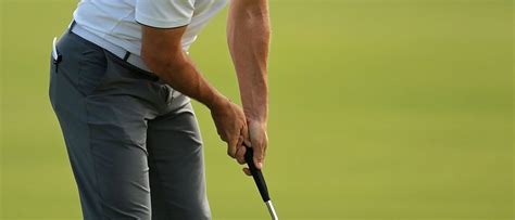 McIlroy switches to cross-handed putting grip - Golf Canada