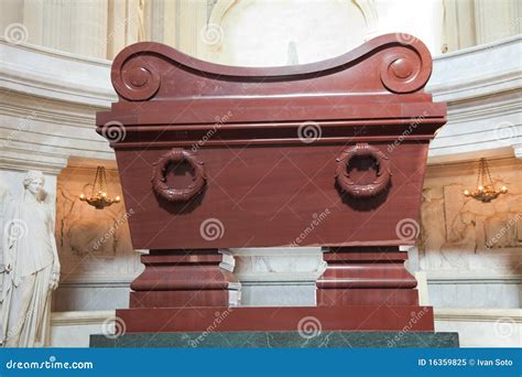 Napoleon s tomb stock image. Image of paris, invalides - 16359825