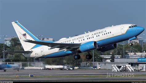 01-0040 | Boeing C-40B | United States - US Air Force (USAF) | Mateusz Jaros | JetPhotos