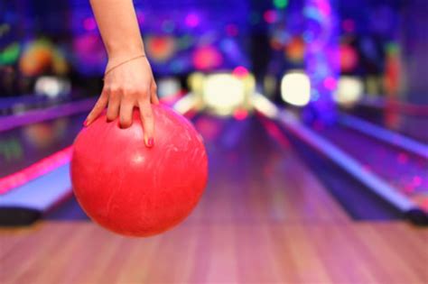 5 Popular Kids Bowling Games to Try at Your Next Birthday Party - iT’Z